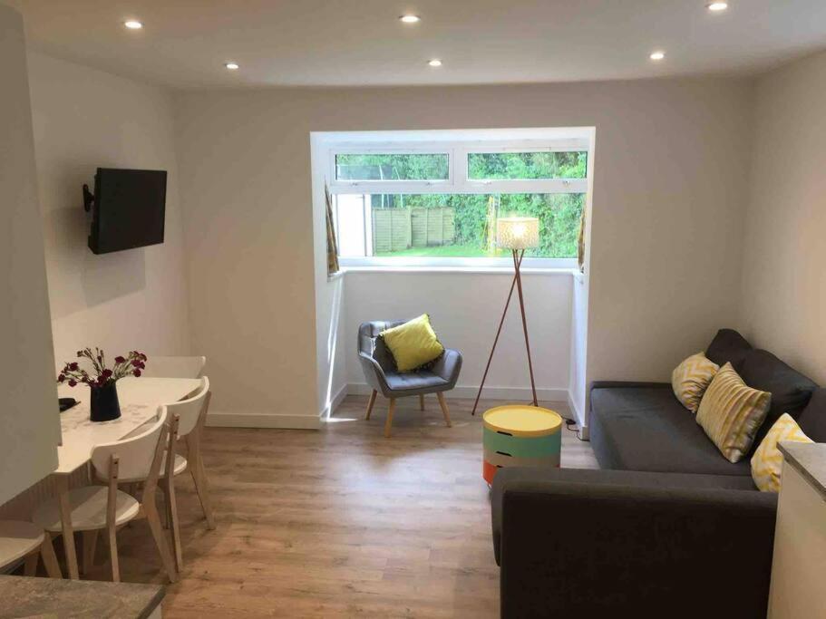 Bright And Spacious Annex Near Lymington With Private Garden Exteriér fotografie
